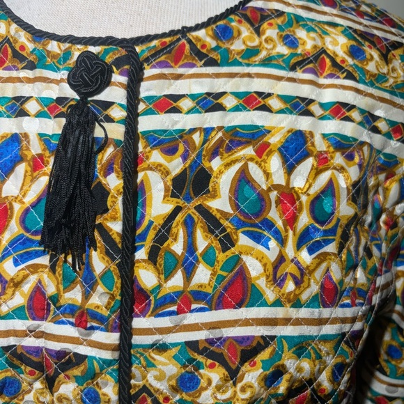 Colorful Patterned Jacket - Picture 7 of 7